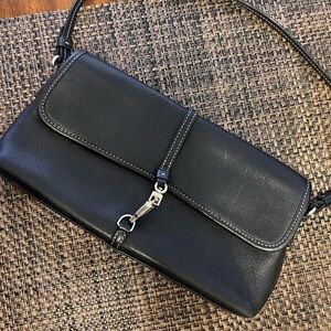 Vintage Coach Hampton